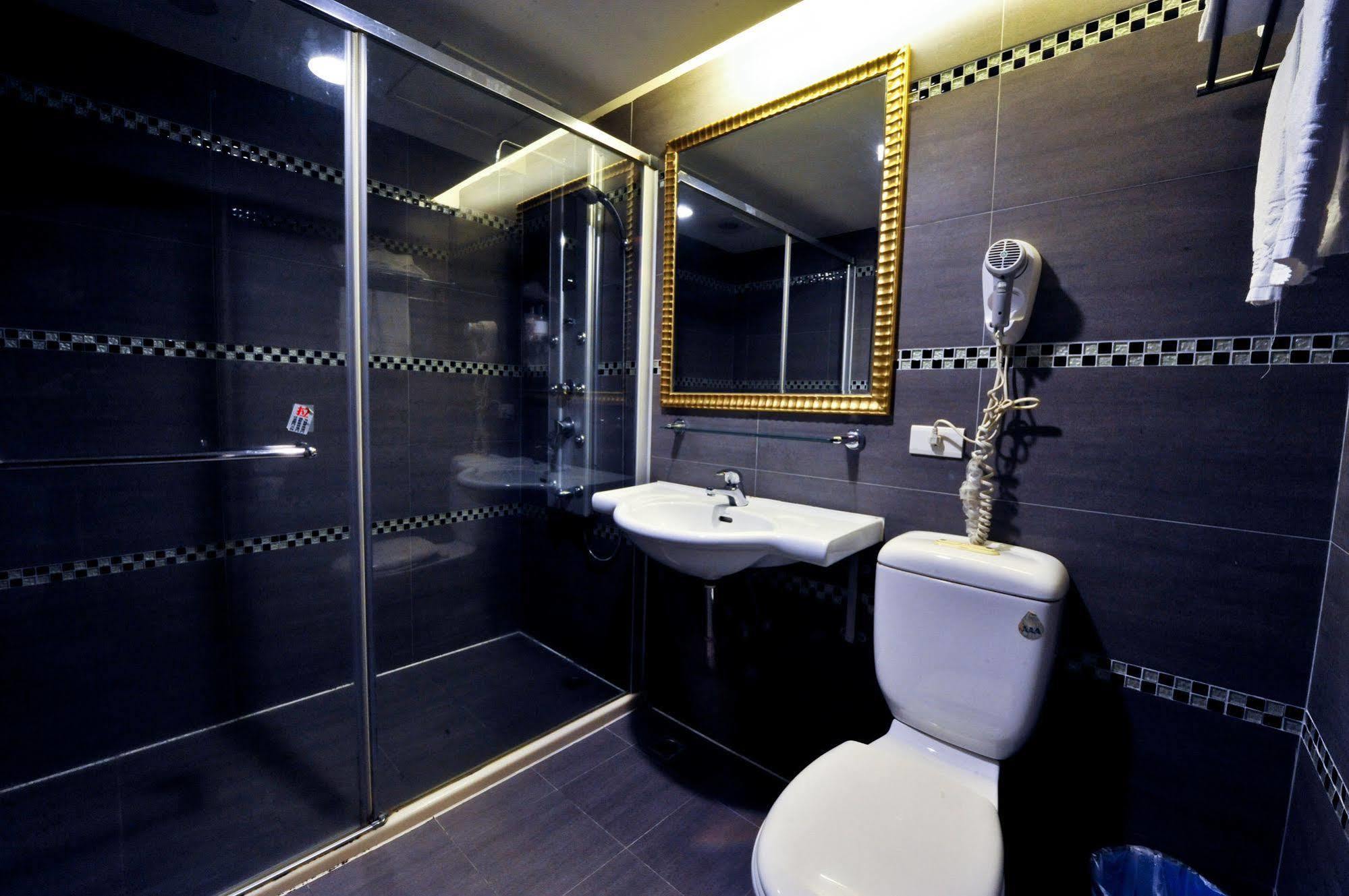 Carnival Motel Đài Bắc Ngoại thất bức ảnh