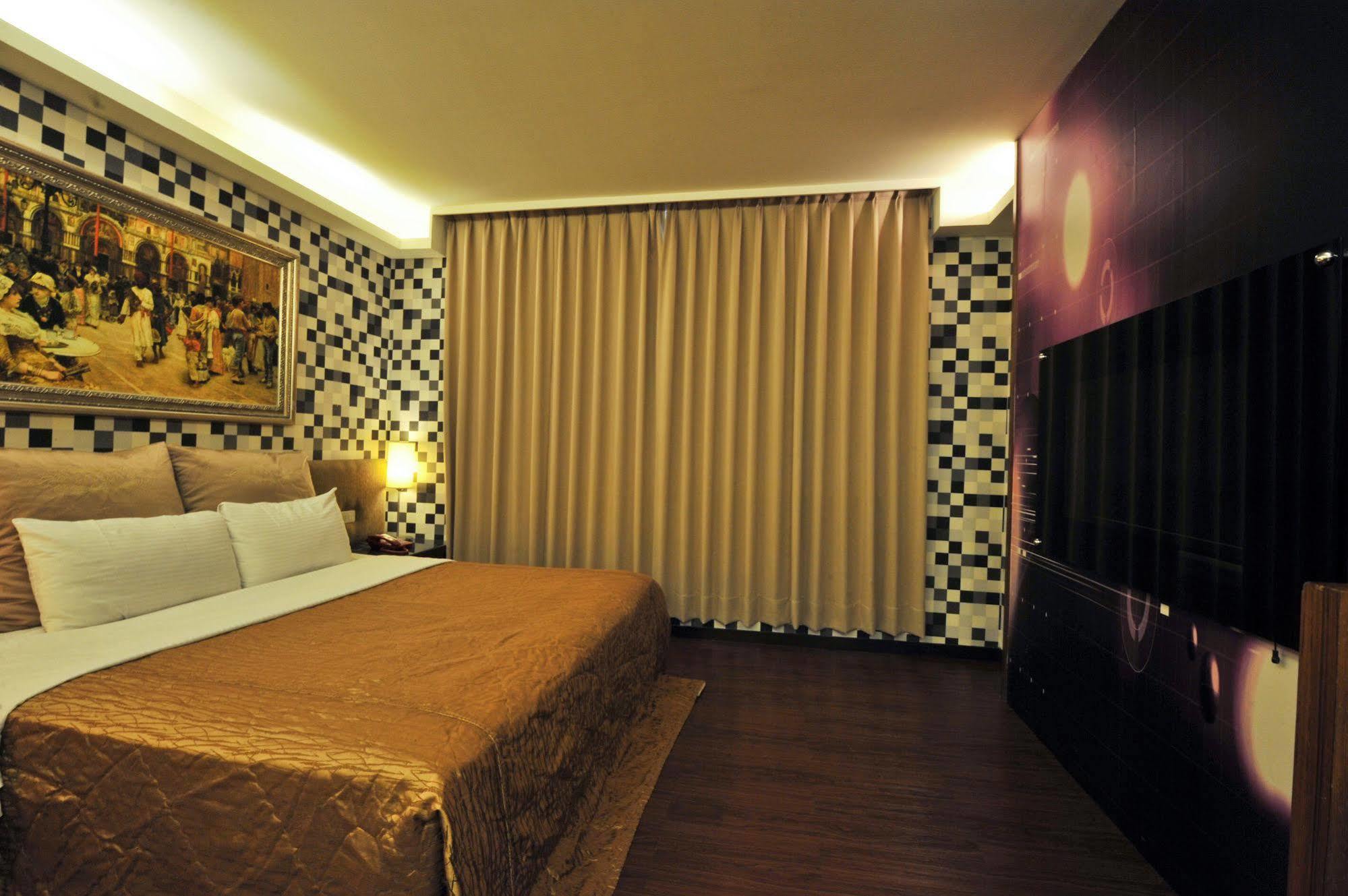 Carnival Motel Đài Bắc Ngoại thất bức ảnh