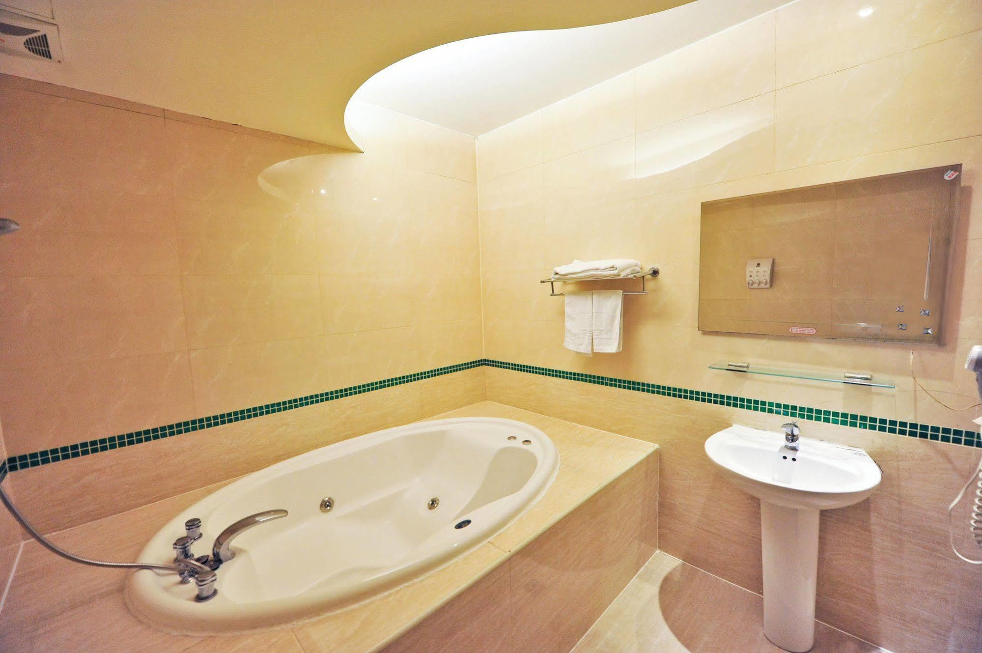 Carnival Motel Đài Bắc Ngoại thất bức ảnh